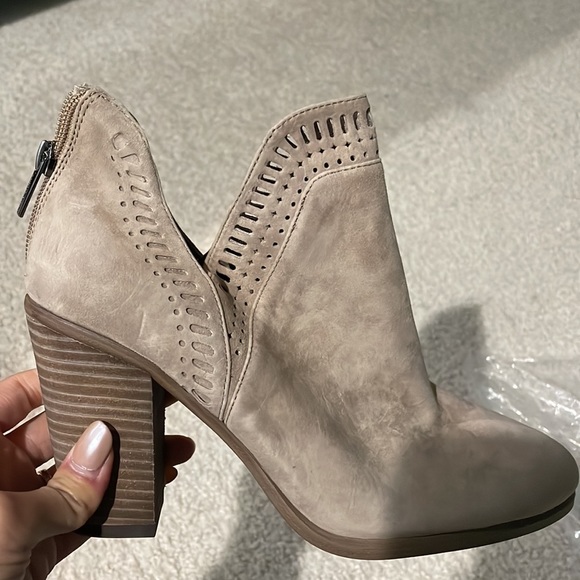 Brand new Vince Camuto block heel booties! - Picture 2 of 3